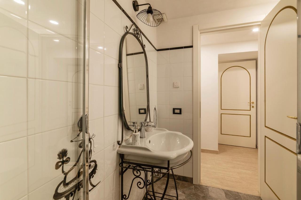 Palazzo Altieri Elegant Apartment Roma Ngoại thất bức ảnh